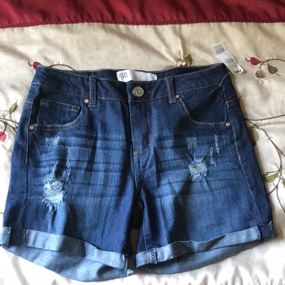 Dark blue ripped shorts Hampton mid rise